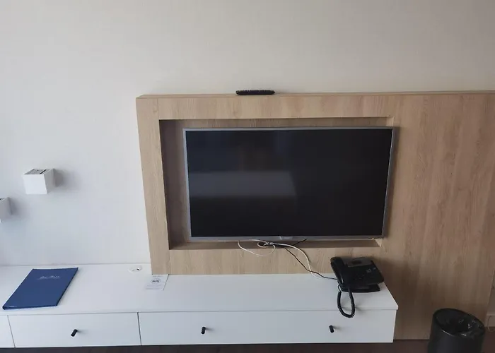 Meduza W Bel Mare * מידזיזדרויה